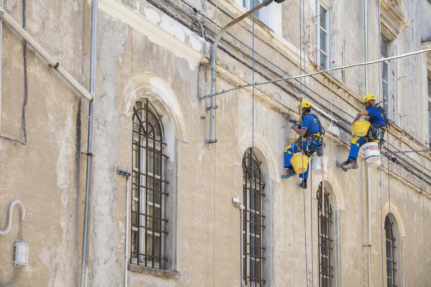 Intervento sulla facciata del palazzo del Seminario Minore della città di Ivrea