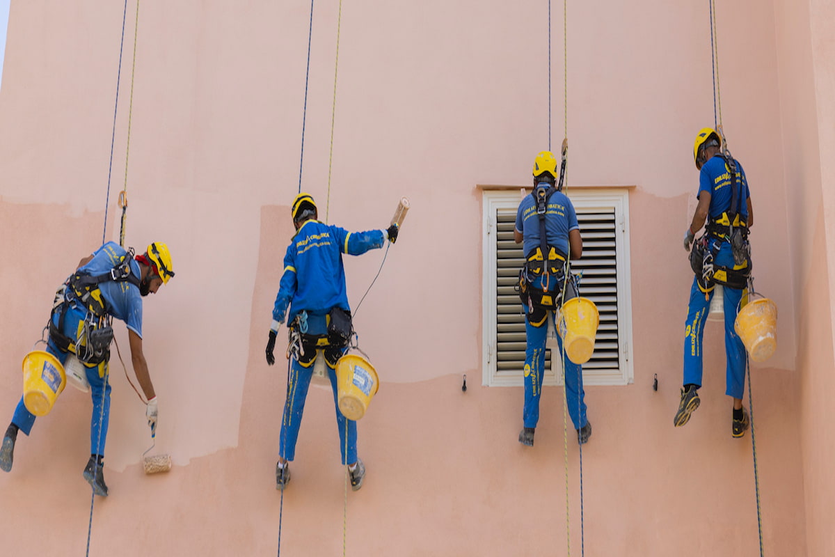 Lavoro in quota per più operai di Acrobatica a Reggio Calabria