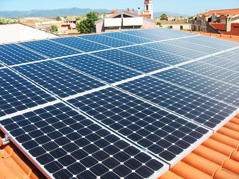Pulizia dei pannelli fotovoltaici: quanto costa e come si esegue?
